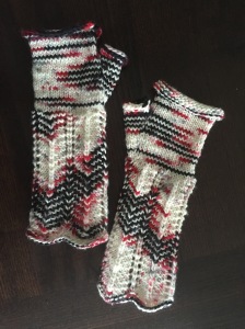 Here are my new Stagger Mitts (there's also a headband)--a new pattern I wrote up to be used with my new yarns.